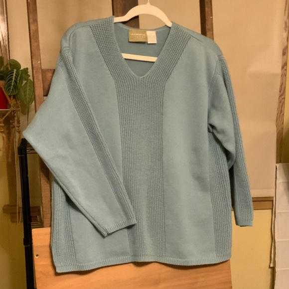Liz Claiborne 100% Cotton V-Neck Sweater - Picture 1 of 5